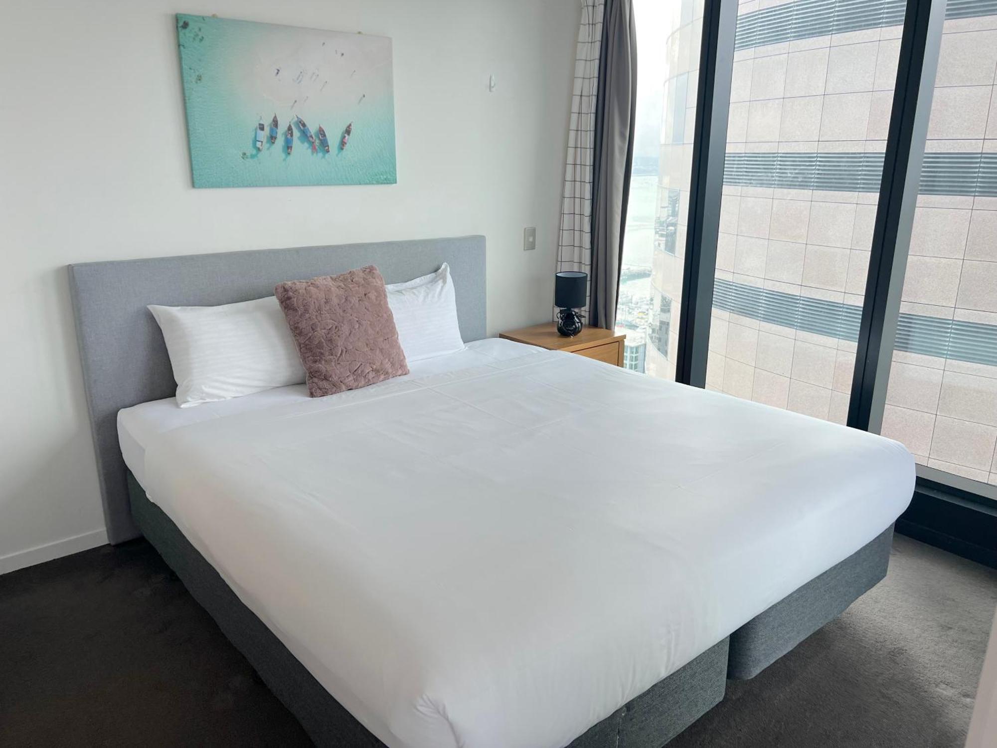 Magnificent Harbour View Skytower View Apartment In Cbd Auckland Exterior photo