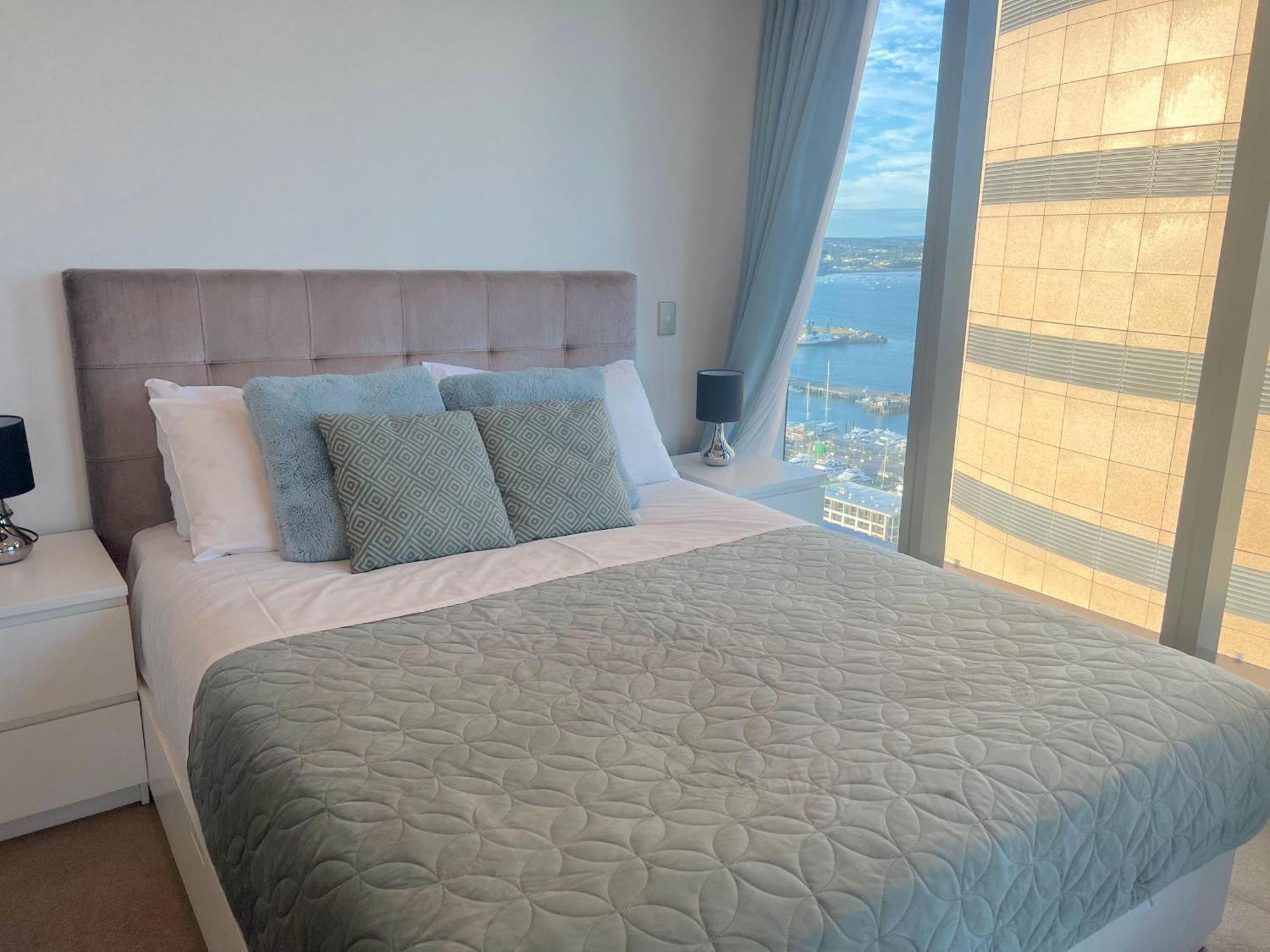 Magnificent Harbour View Skytower View Apartment In Cbd Auckland Exterior photo
