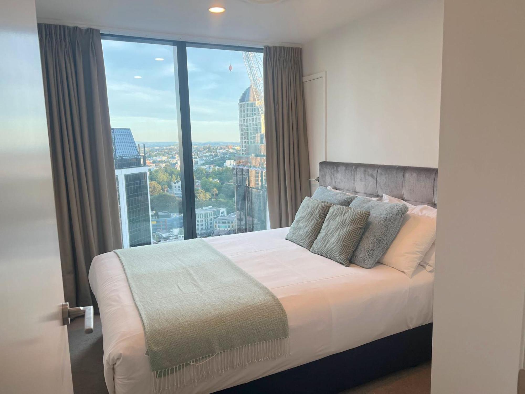 Magnificent Harbour View Skytower View Apartment In Cbd Auckland Exterior photo